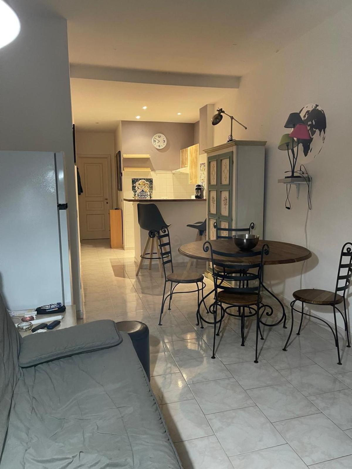 Deloye Fshh Apartment *